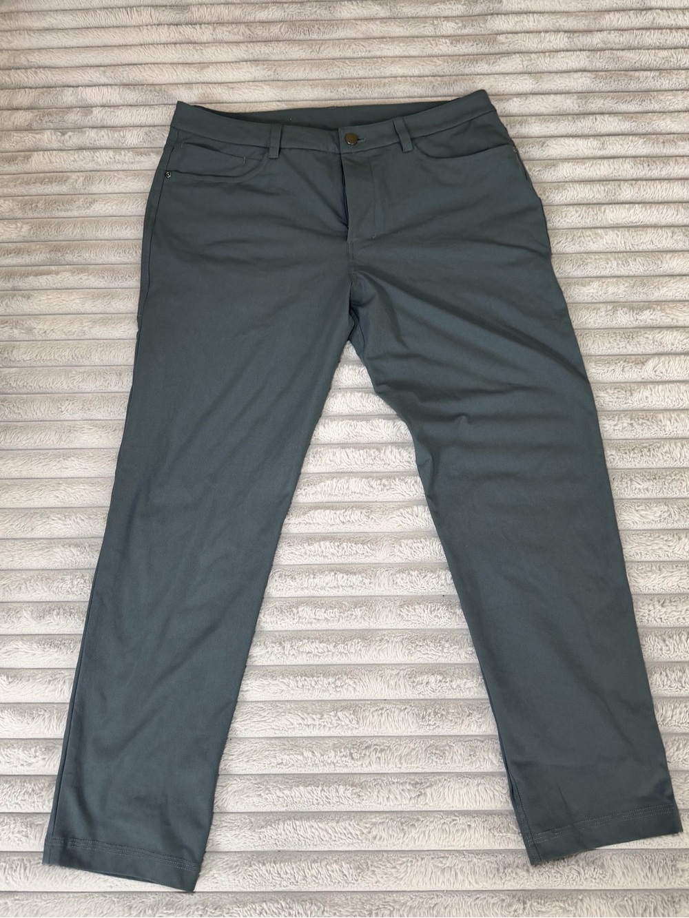 Men's Lululemon Slate Gray Stretch Casual Pants